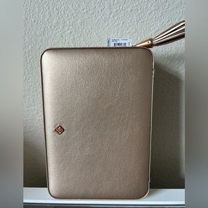 Kendra Scott Medium Sized Travel Jewelry Case